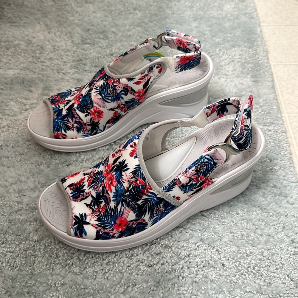 bzees heel sandals viva